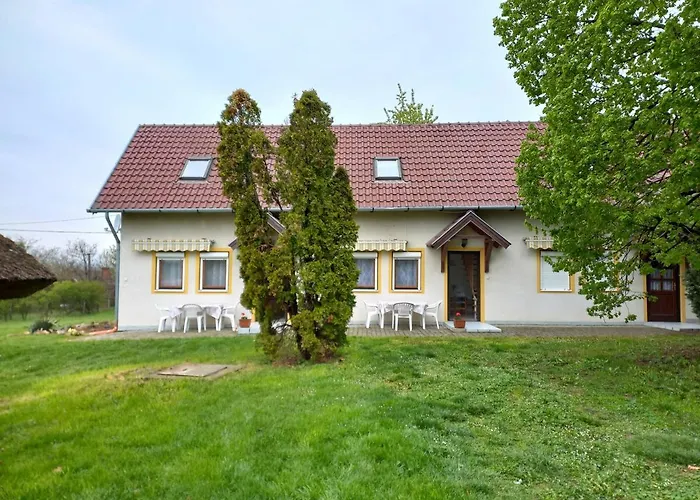 Helena Apartman